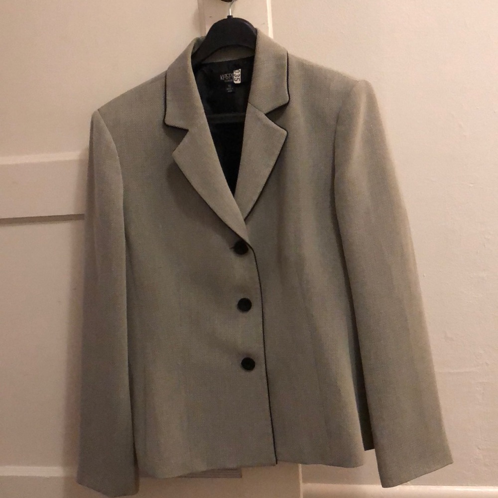 Kasper classic suit